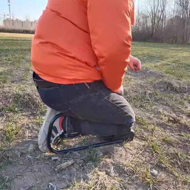 

Agricultural work artifact knee pads artifact stool can sit or kneel to work not tired Agricultural work artifact