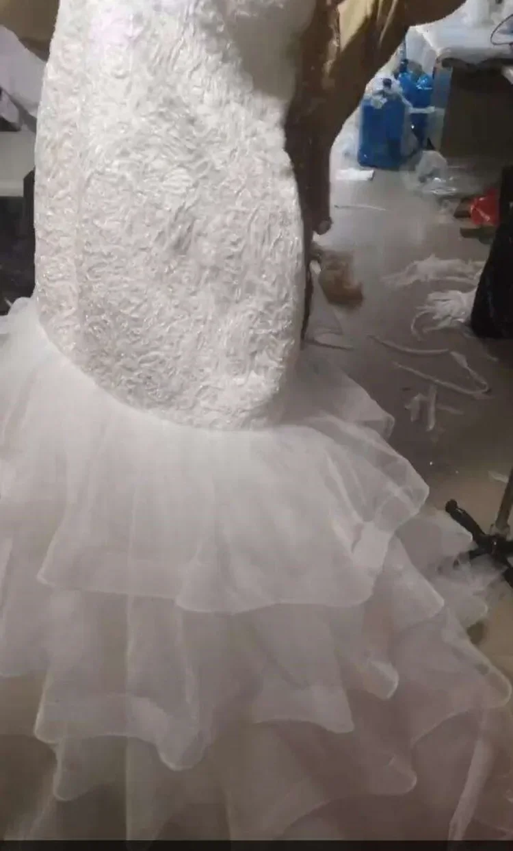 Aangepaste romantische ronde hals kanten applicaties trouwjurk Robe De Mariée plus size illusie lange mouwen landelijke stijl bruidsjurk