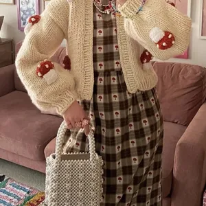 Häkeltrikothandwerk für Frauen, 3D -Pilz -Strickjacke, Retro Candy, V -Collar, Langarm, lila Strickpullover 12 Hauptverkäufe Croche Carige - №10