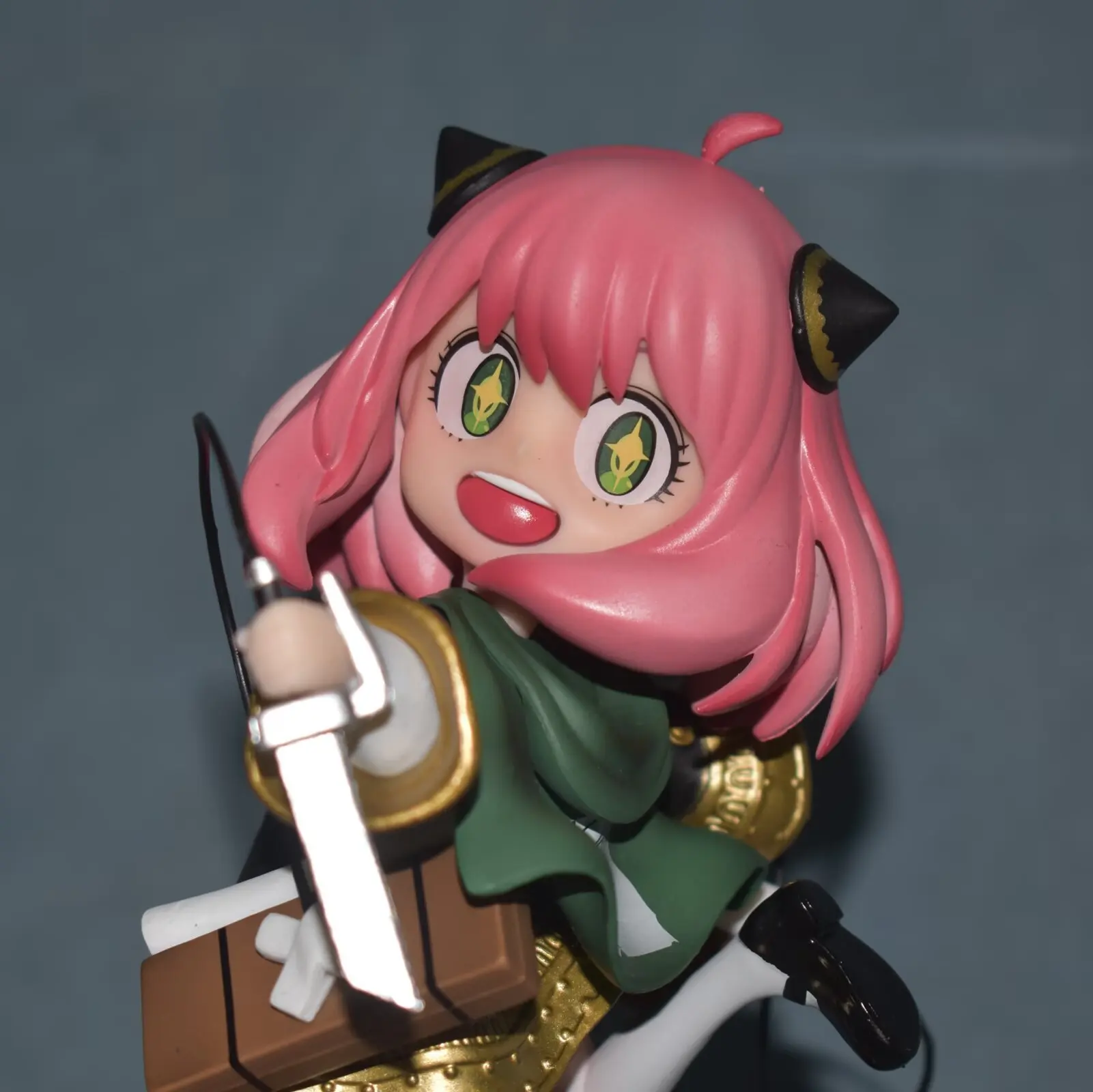 高品質フィギュア アーニャ・フォージャー コス レヴィ・アッカーマン スタチュー アニメーション スパイ×ファミリー 進撃の巨人 コレクション オーナメント モデル ギフト