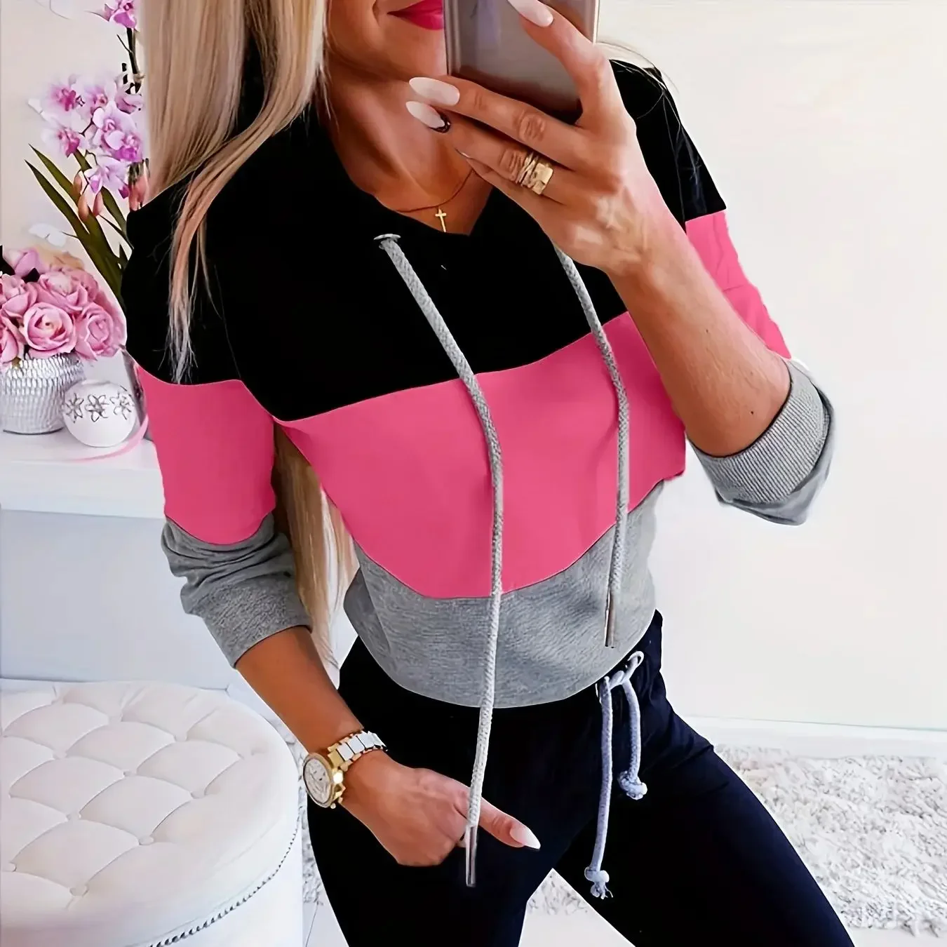 2024 Hot Europe and the United States Quick-selling T-shirt Sexy Color Combination Cap Features Loose Long-sleeved Shirt