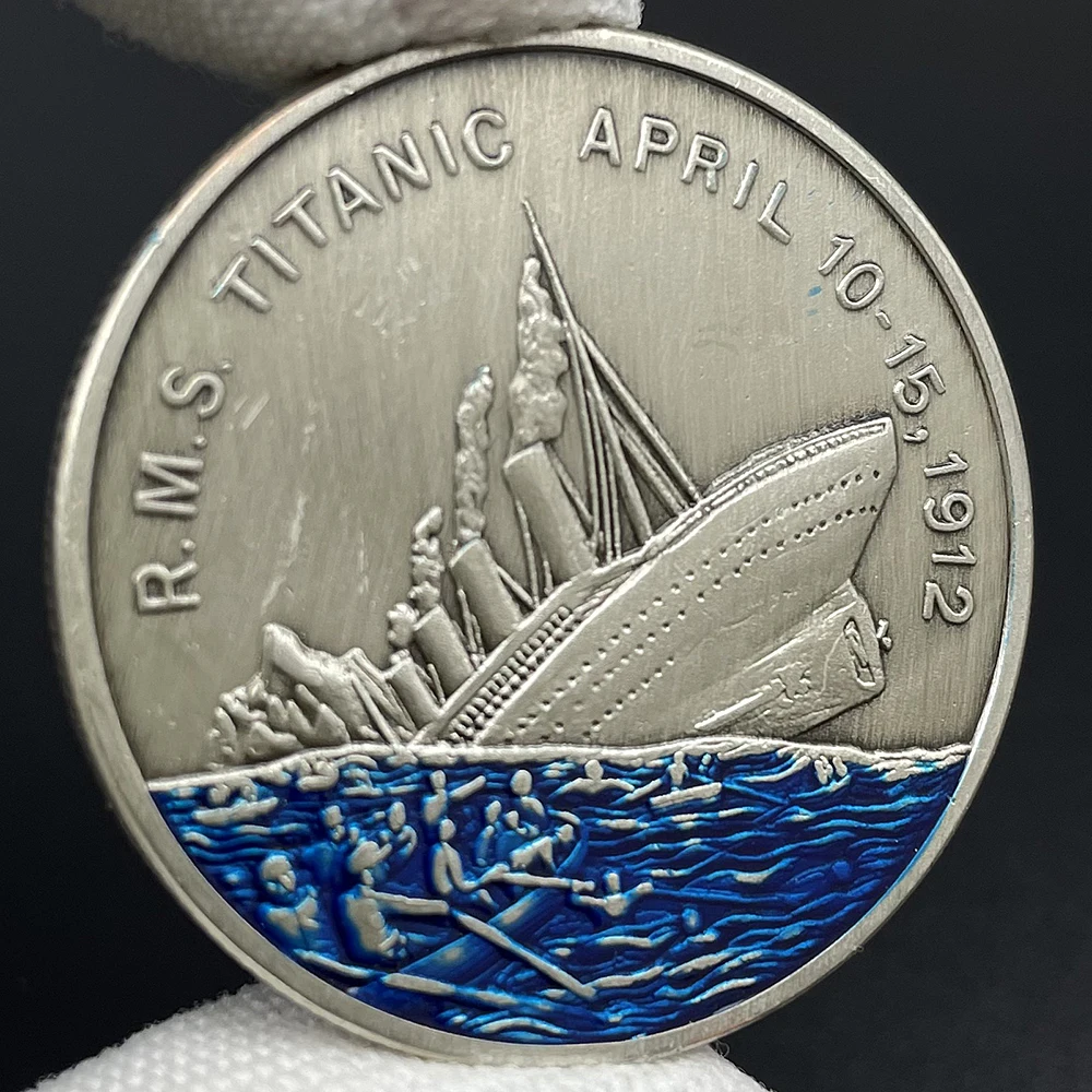 1912 RMS Titanic Challenge Coin Collection Wreck Heritage Commemorative Coin Blue Spray Painting Style Souvenir Gift