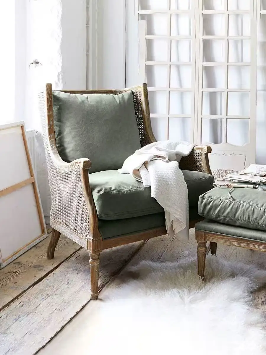 ^Antique Wooden Lounge Rattan Single Sofa Accent Chair Filling Material Foams Elegant Living Room Furniture