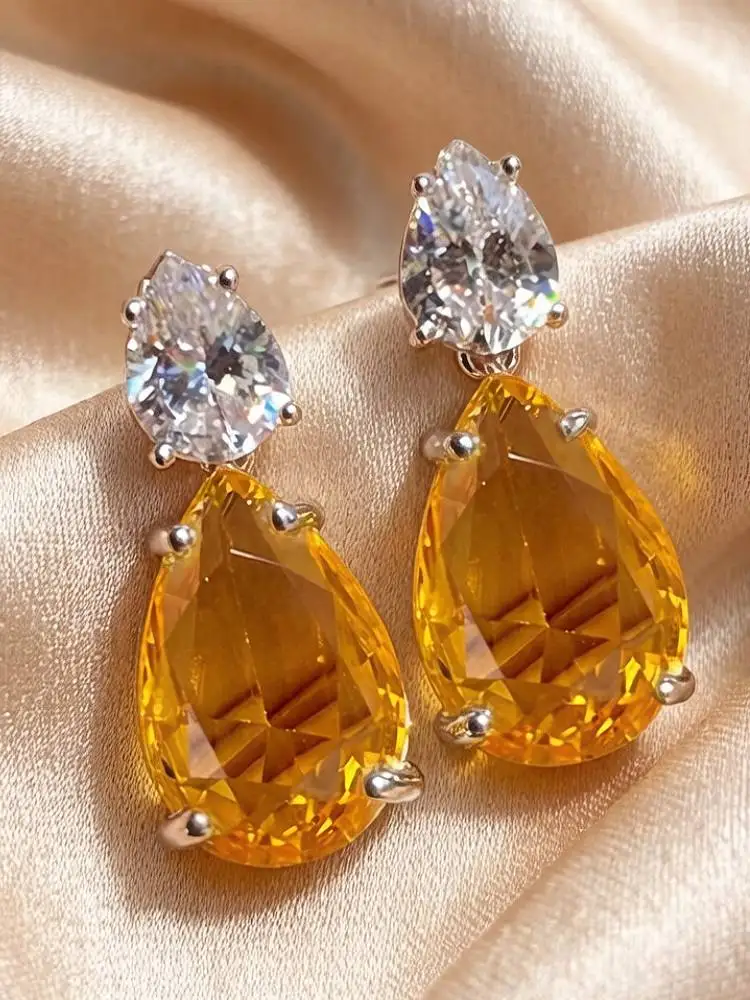 Huitan Doppelte Birnen-Tropfenohrringe für Damen, modisch, vielseitig, wunderschön, Party- und Alltagsaccessoires mit weiß/gelbem CZ-Damenschmuck