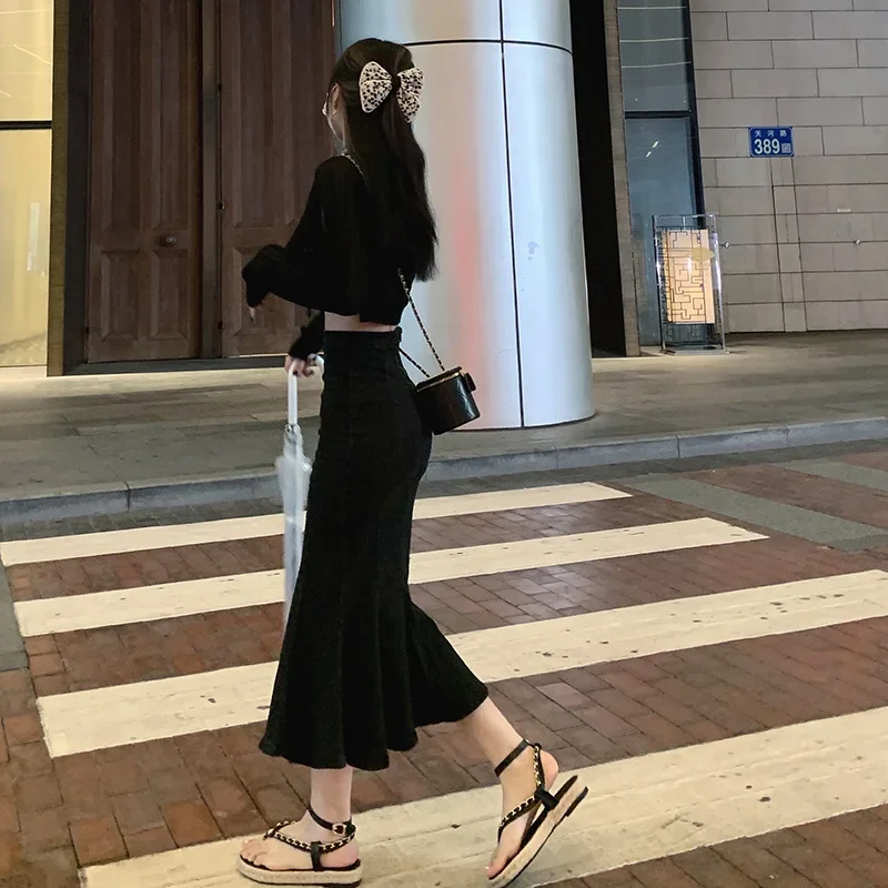 

Retro Denim Long Skirt.Women's Autumn New High-waisted,Slimming,Split Mid-length,Personalized Wrap The Buttocks Fishtail Skirt