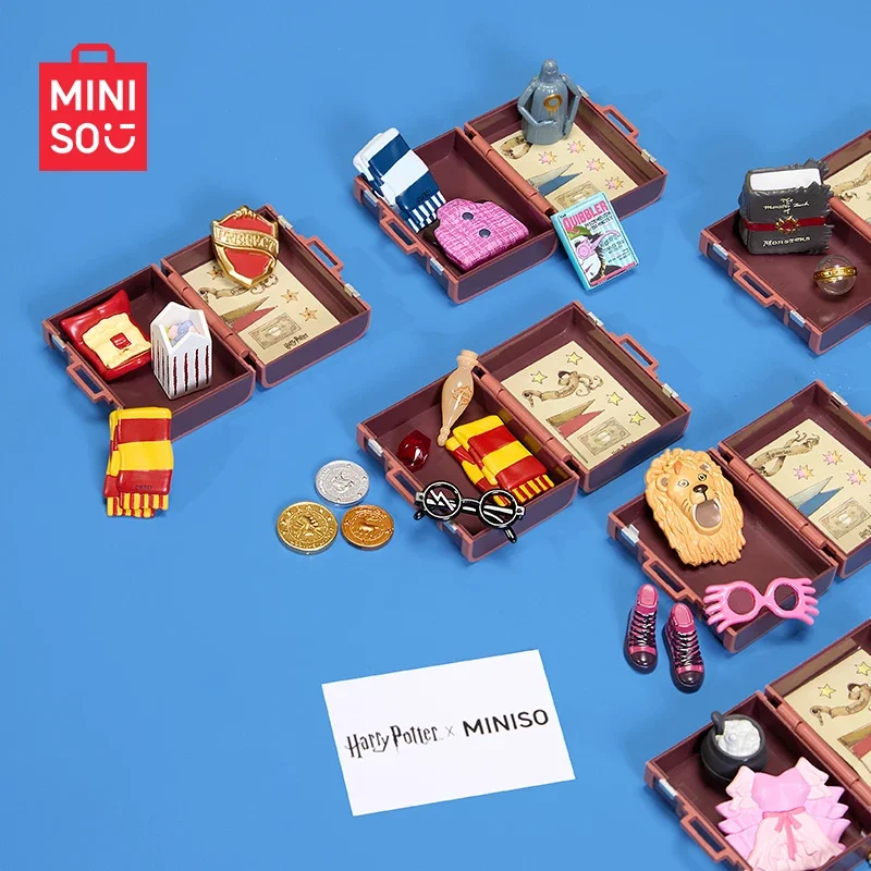 MINISO Harry Potter Collection Hogwarts School of Witchcraft and Wizardry Luggage Blind Box Pendant