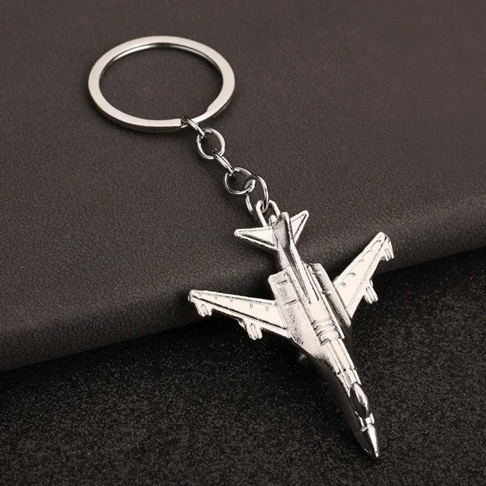 

Cute Keychain Aircraft Pendant Key Ring Creative Flight Enthusiast Mini Metal Accessories Personalized Keyring Lover Small Gift