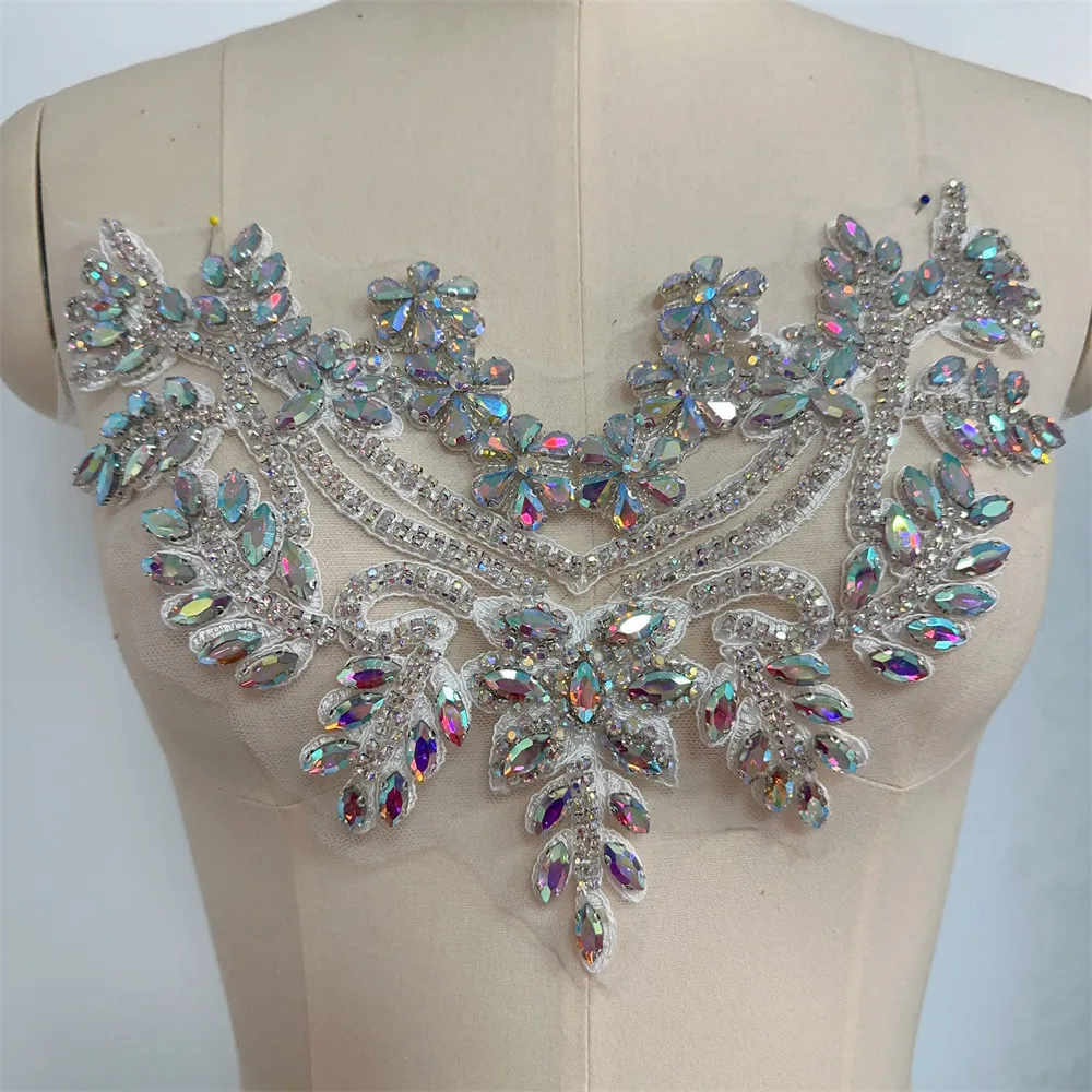 Wholesale Handmade Fashion Glass Beaded Bodice Rhinestone Applique Crystal Patches