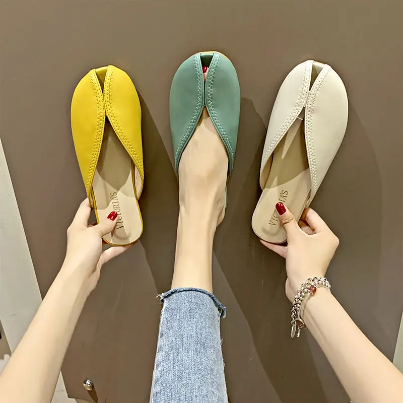 Home Flat Indoor Woman Slippers House Summer Rubber Shoes For Women 2024 Slides Sandals Mules Chic Elegant Low Price Y Designer