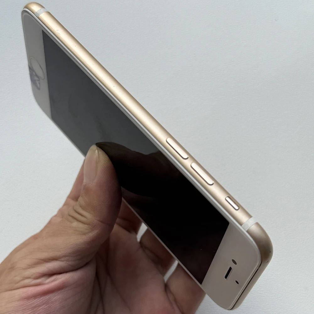 هاتف Apple iPhone 7 الأصلي بسعة 32 جيجابايت/128 جيجابايت/256 جيجابايت ROM 4G LTE هاتف محمول بشاشة 4.7 بوصة يعمل باللمس وبصمة الإصبع والهواتف الذكية غير مقفلة 90% جديد