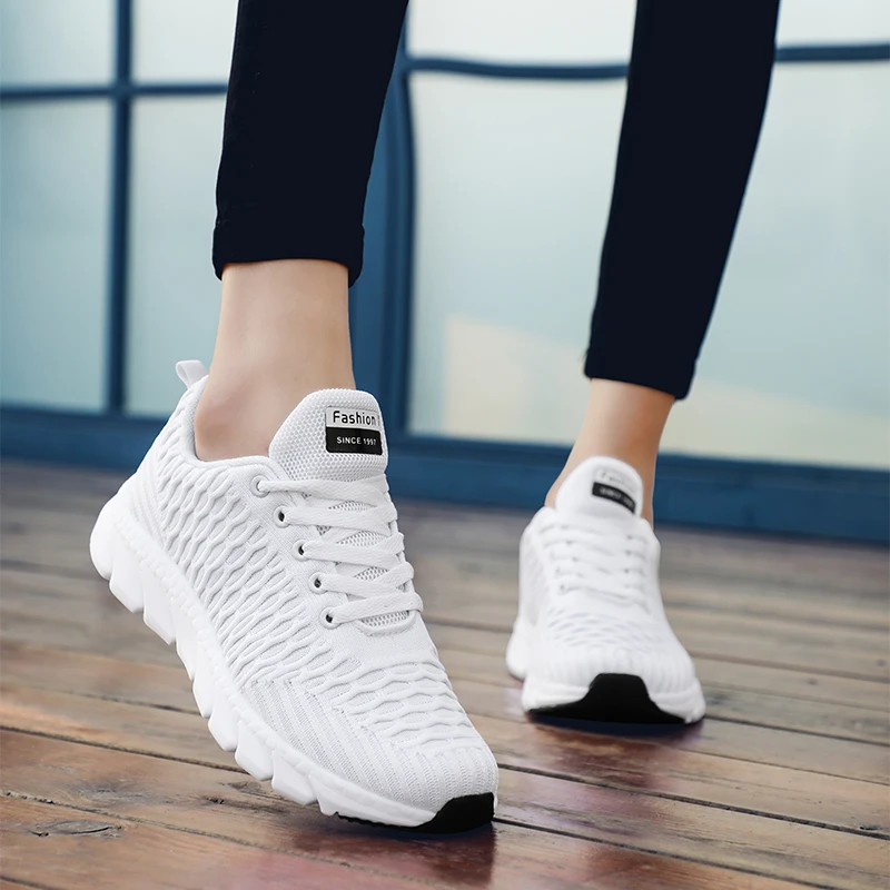 Moda kobiety trampki Mesh oddychające kobiety płaskie buty lekkie obuwie na co dzień panie sznurowane Deportiva Mujer Chaussures Femme