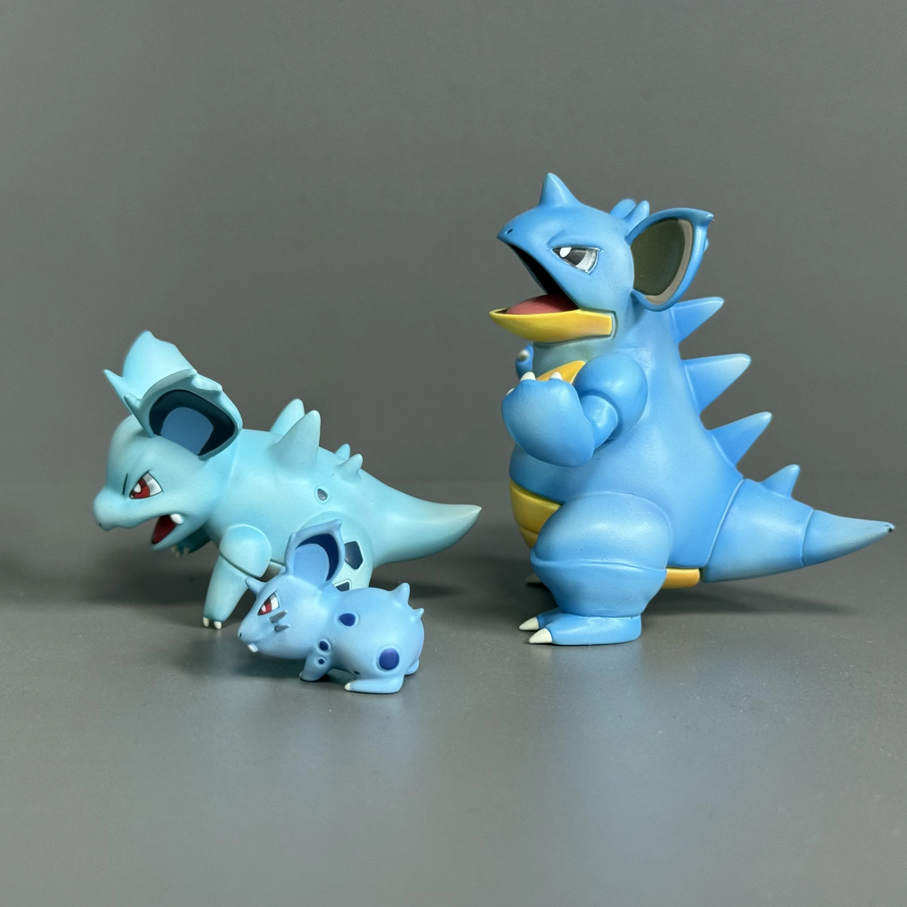 3-częściowy zestaw figurek Pokemon: Nidoqueen, Nidoran, Nidorina, figurka akcji Nidoking, ozdoba kolekcjonerska, dekoracja na biurko, model, lalka, zabawka, prezent