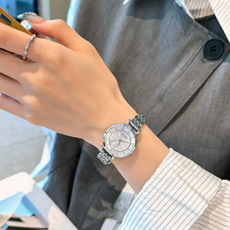 2025new trend simple fashion steel belt girls watch temperament niche light luxury student waterproof quartz watch birthday gift
