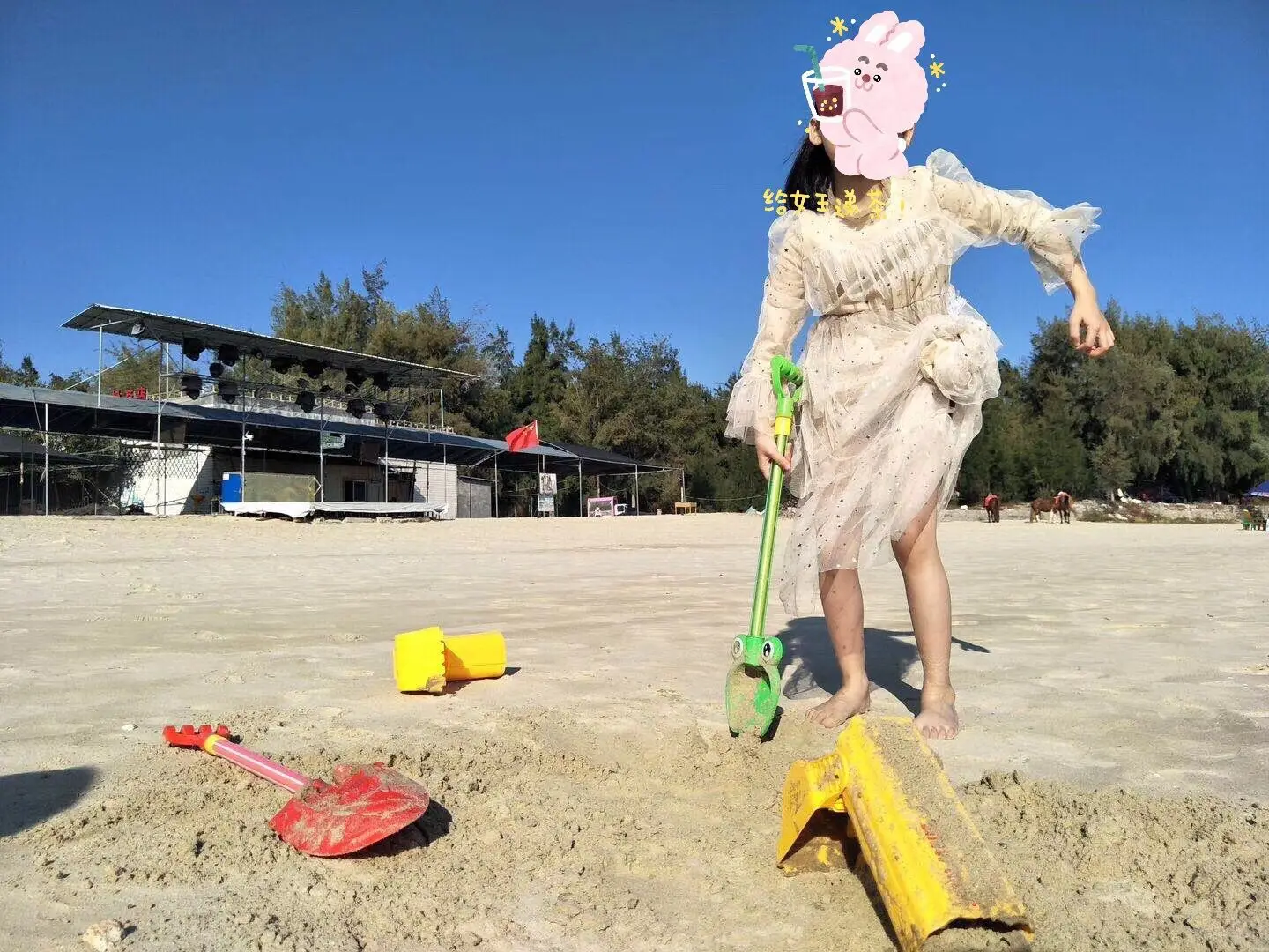 ฤดูร้อนExcavatorขุดแขนของเล่นชายหาดของเล่นชายหาดขนาดใหญ่ใช้พลั่วหิมะขุดทรายขุดดินเด็กทรายเล่นเครื่องมือเด็กของขวัญ