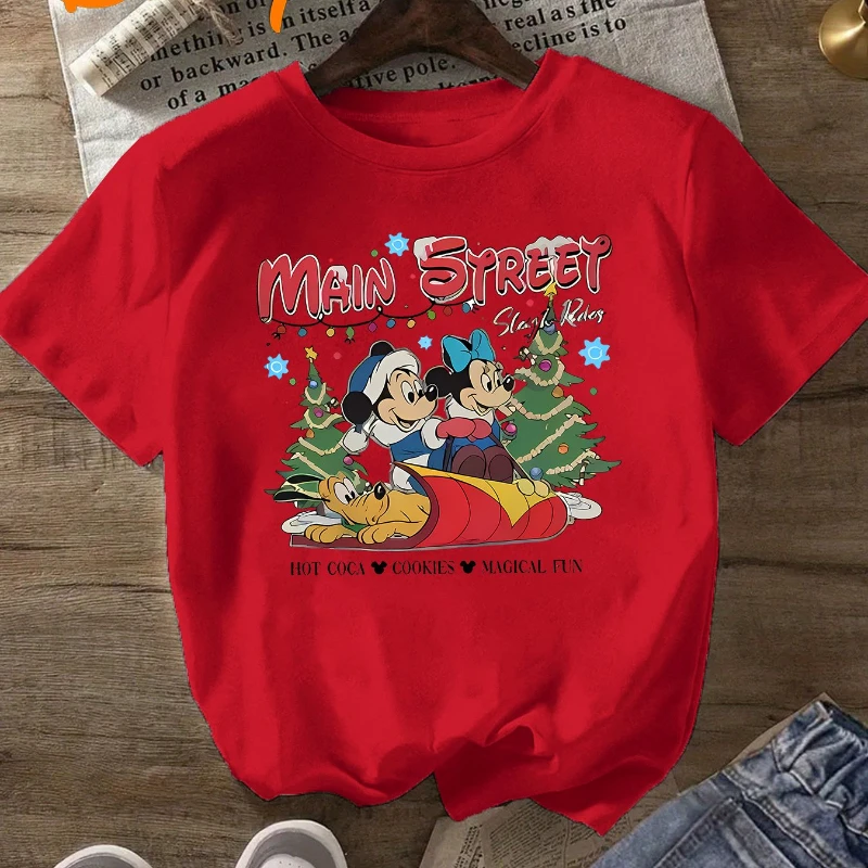 

Disney Christmas Sleigh Riding T-shirt Mickey Minnie Pattern Four Seasons Casual Fashion Breathable Fabric.