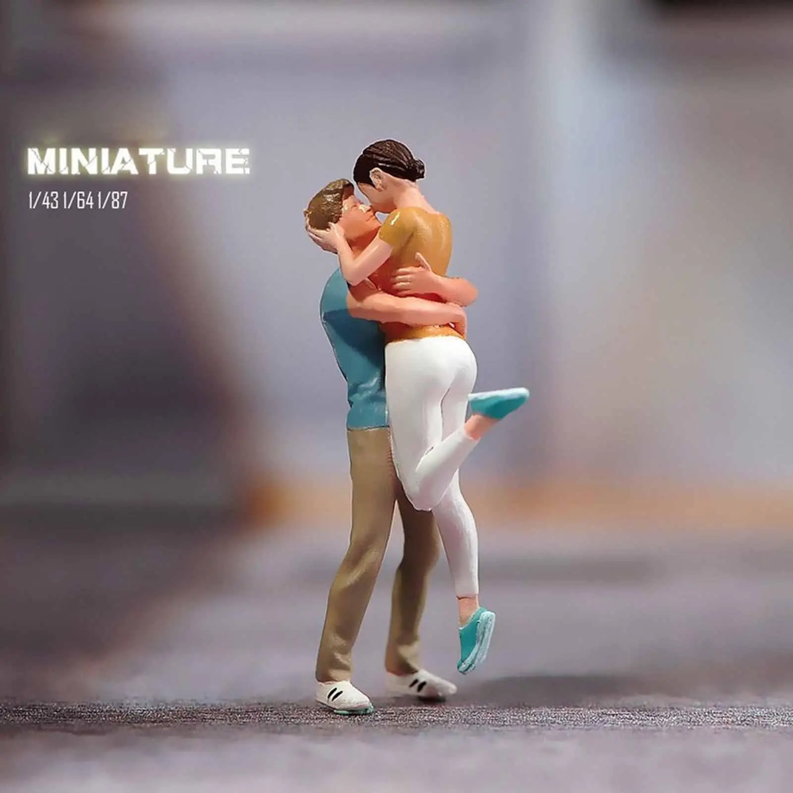 

Hand Painted Kiss Couple Figure,Collectible Realistic Sweet Hug Couple Model Miniature People Figurine Prop for Game Role Play