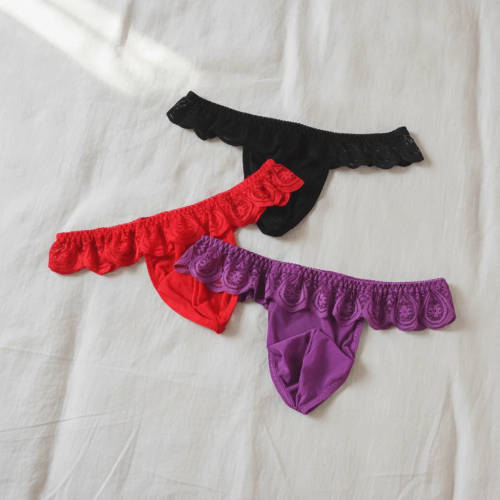 Breathable Low Waist Men's Lace Thongs Underpants Ruffle Belt Men's Mesh Lace Panties Lingerie T-back Male Briefs Intimate