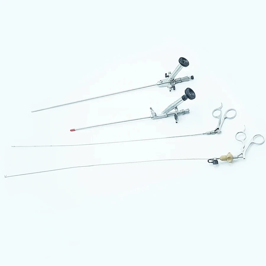 

Инструменты для аноректальной и урологической хирургии: гибкий уретероскоп, захватывающие щипцы, медицинские инструменты