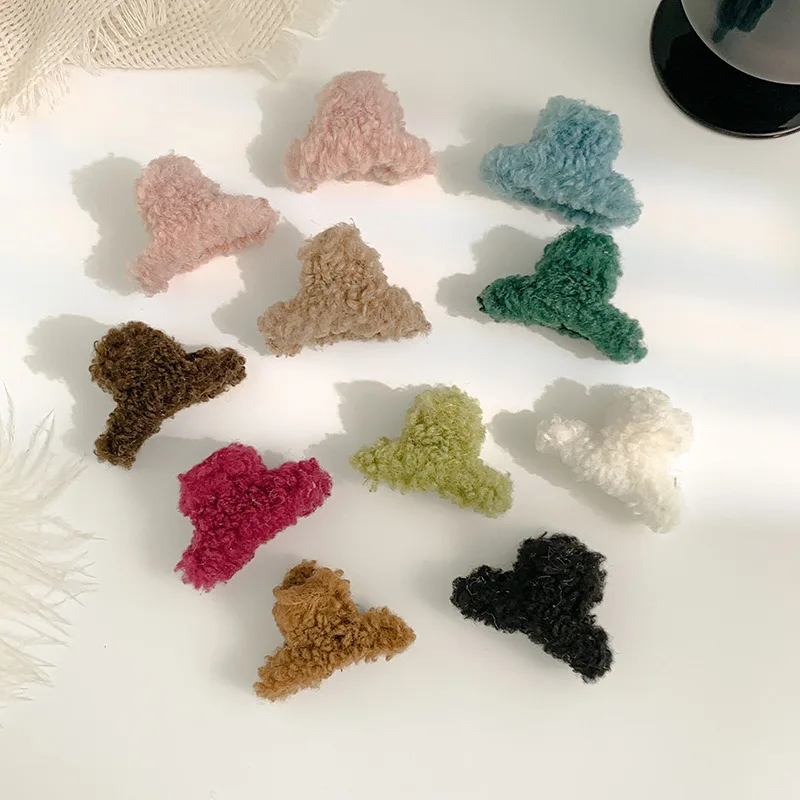 5.5CM Winter Plush Colourful Hair Clips Women\'s Broken Hair Bangs Small Grab Clip Fashion Simple Daily Hair Accessories