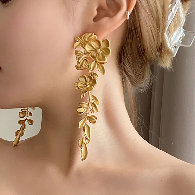 New Arrival Color Earrings Drop Fashion Metal Vintage Water Drop Women Dangle Earrings Long Flower Dangle Earrinigs Jewelry