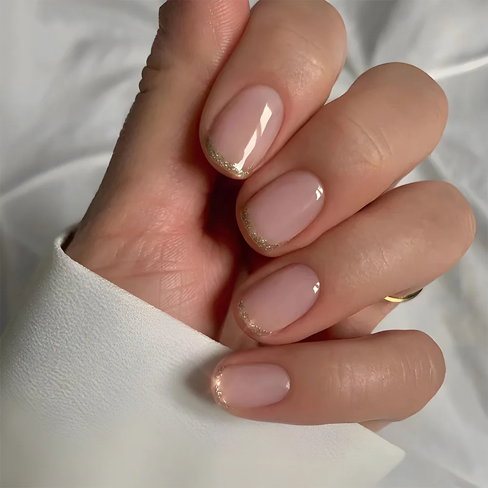 

2026 New Simple Nude Pink with Gold Edge French Manicure, Short European Square Nail Stickers, 24 Pieces Per Pack