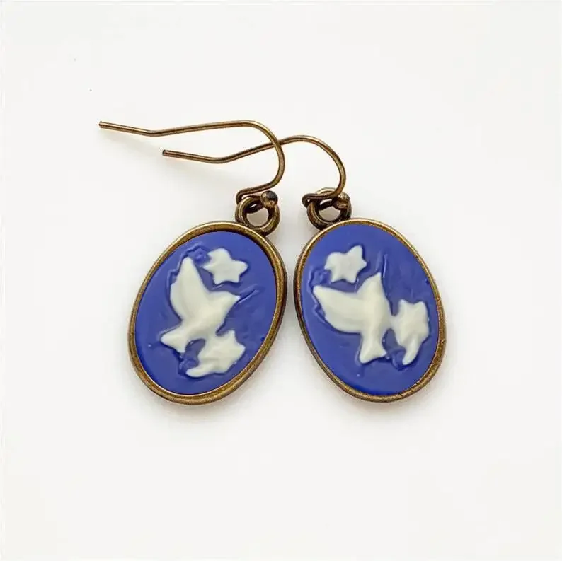 Fashion Cute Pigeon Cameo Pendant Earrings for Women