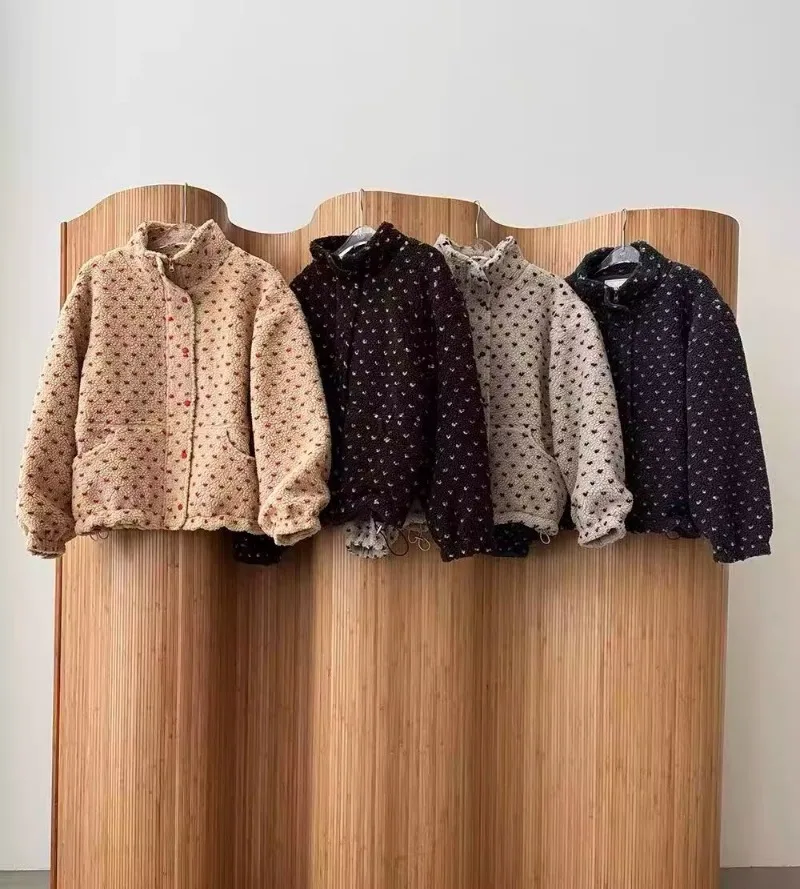 

Новое шикарное осенне-зимнее хлопковое женское пальто в стиле ретро, винтажный дизайн, воротник-стойка, меховое пальто Quali, прямой крой, длинная молния све