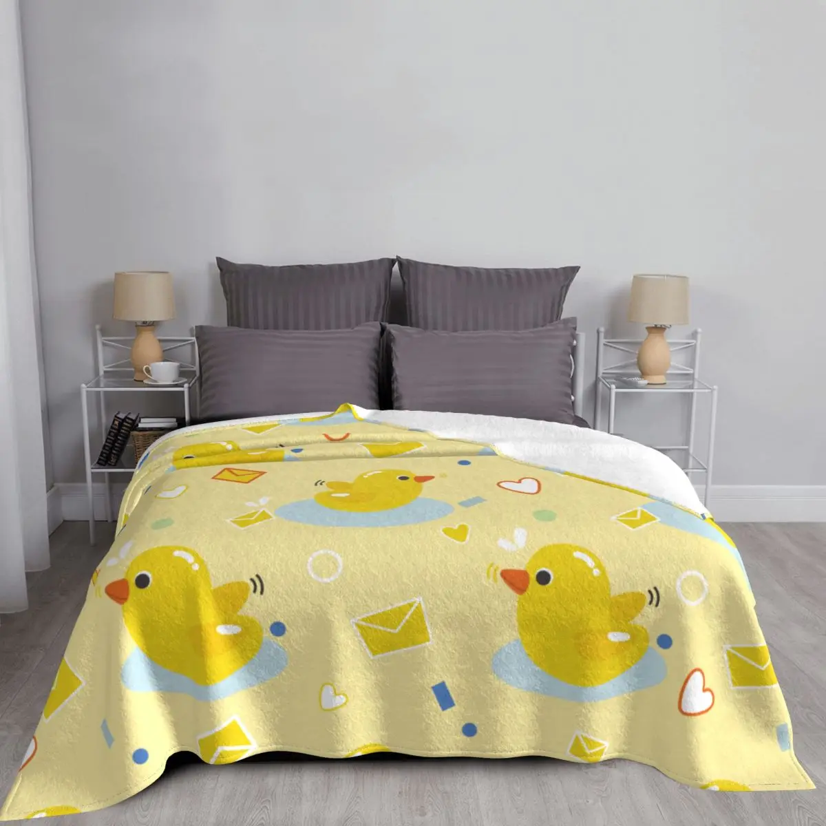 Little Cute Duck Pattern Cartoon Blankets Flannel Print Portable Super Soft Throw Blanket for Bed Car Bedspreads