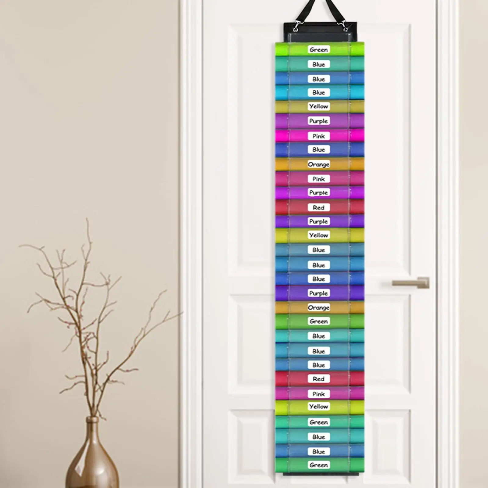 공예실 보관을 위한 60칸의 휴대용 비닐 정리함