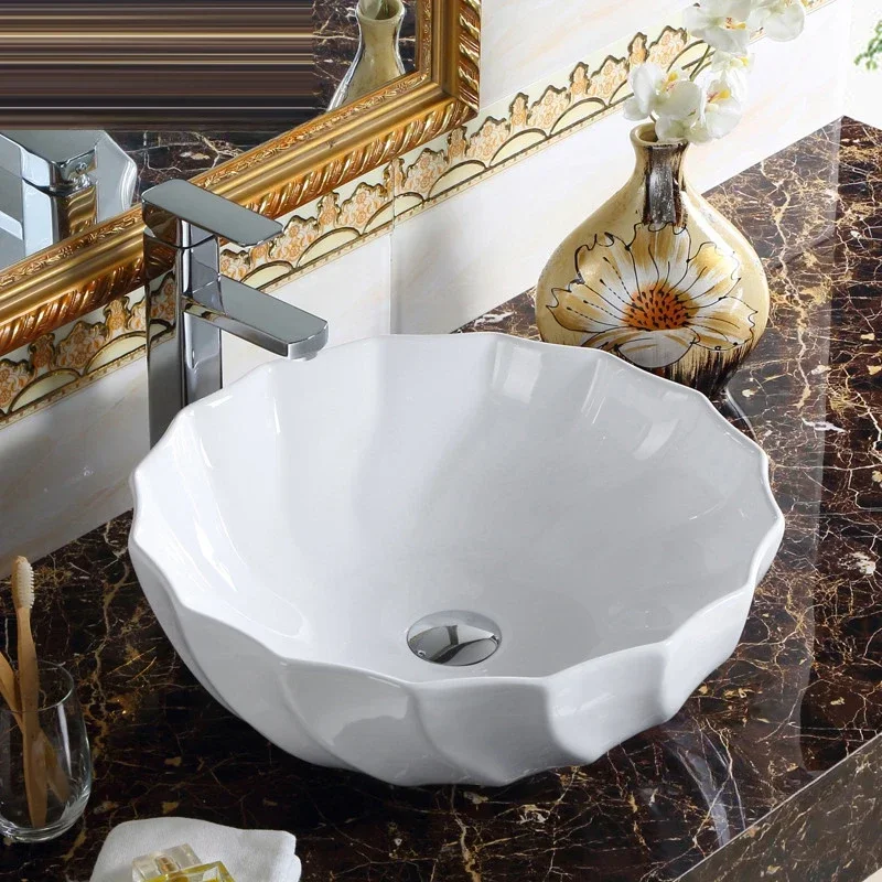 Modern Round Art Basin Ceramic European Bathroom Sinks Luxury Bathroom Washbasins Fashion Washing Sinks Nordic Gold Table Basin