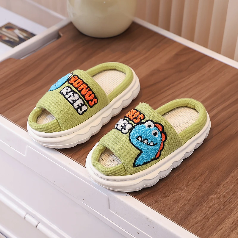 

2025 Winter New Children's Shoes Fashion Dinosaur Cartoon Boys and Girls Comfortable Home Anti slip Leisure One line Drag
