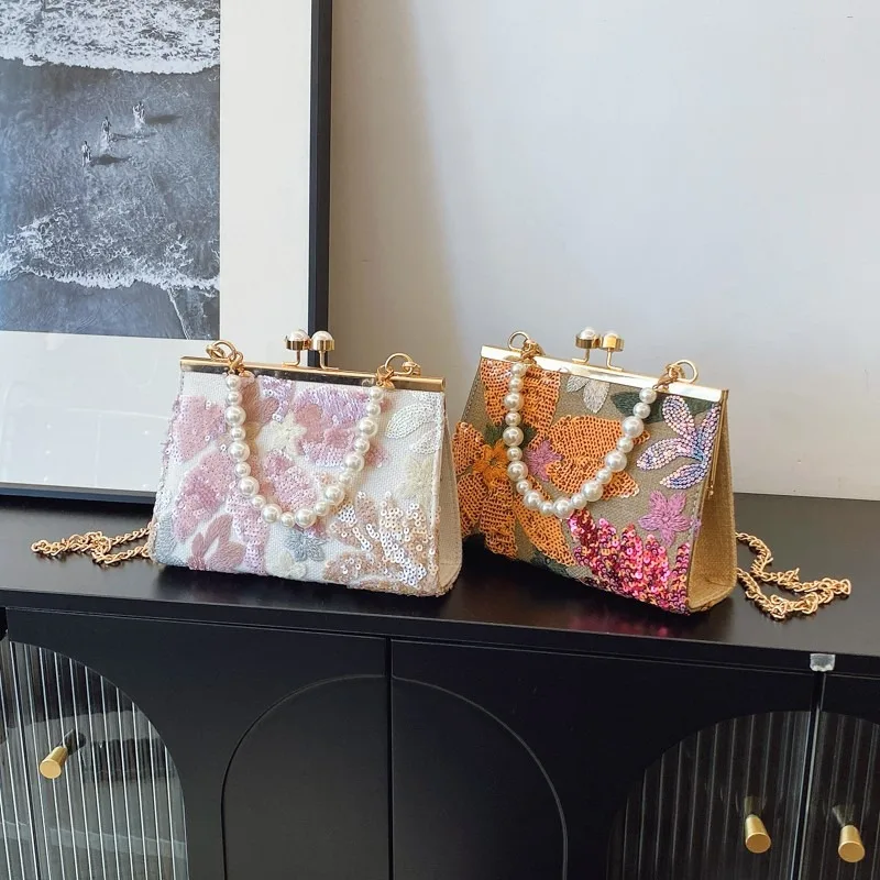 2025 Fashion Frame Sequin Shoulder Bags Stylish Design Chains Exquisite New Solid Color Handbags for Women Dinner Bag