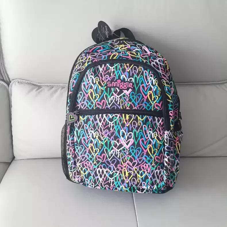 Smiggle-mochila australiana para estudiantes, morral de gran capacidad con botella de agua, grafiti de color negro, regalo para estudiantes, 2024