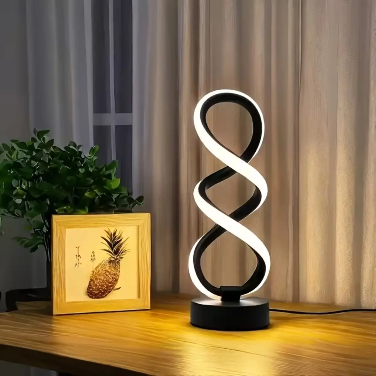 Moderne minimalistische bureaulamp, geschikt voor creatieve decoratie, sfeerverlichting, kleine nachtlampjes in woonkamers, slaapkamers, d.