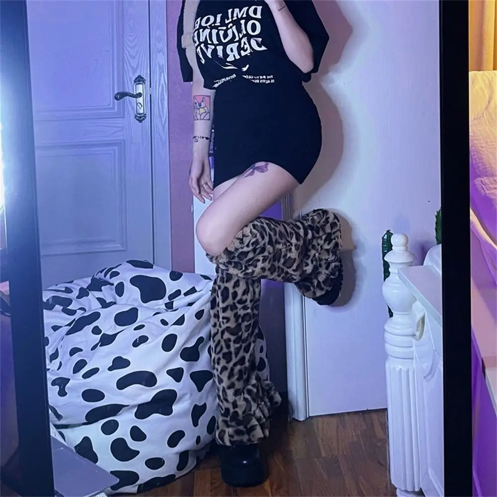 Damskie ocieplacze na nogi Punk Leopard Pluszowy japoński styl Harajuku Dziewczyny Śliczne skarpetki z nadrukiem krowy Zimowe skarpetki ocieplające