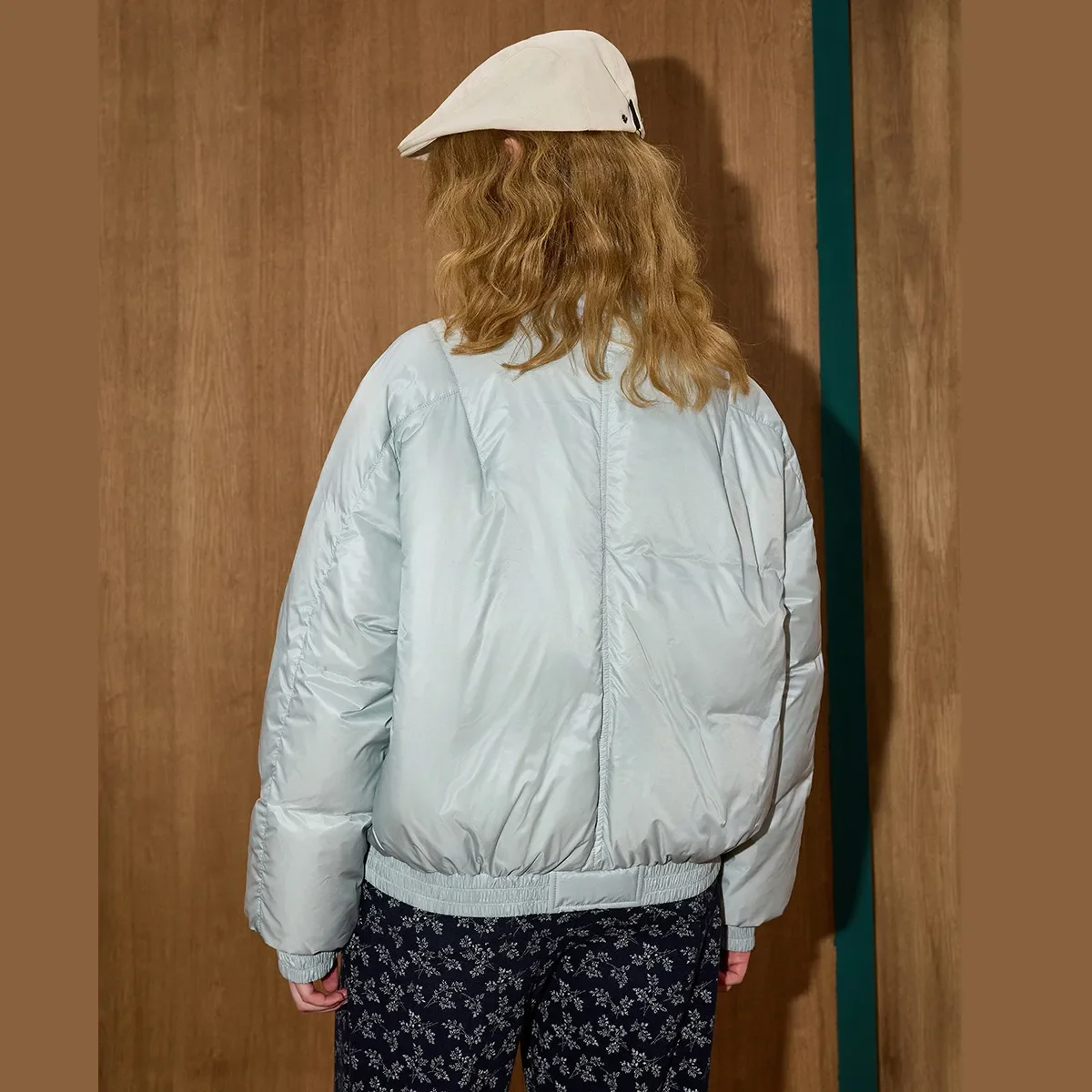 Coolhut الحد الأدنى التعادل الخصر المرأة سترة الشتاء 90% أسفل ملء عالية الرقبة معطف استرخاء صالح سترة منفوخة ملابس خارجية متعددة الاستخدامات