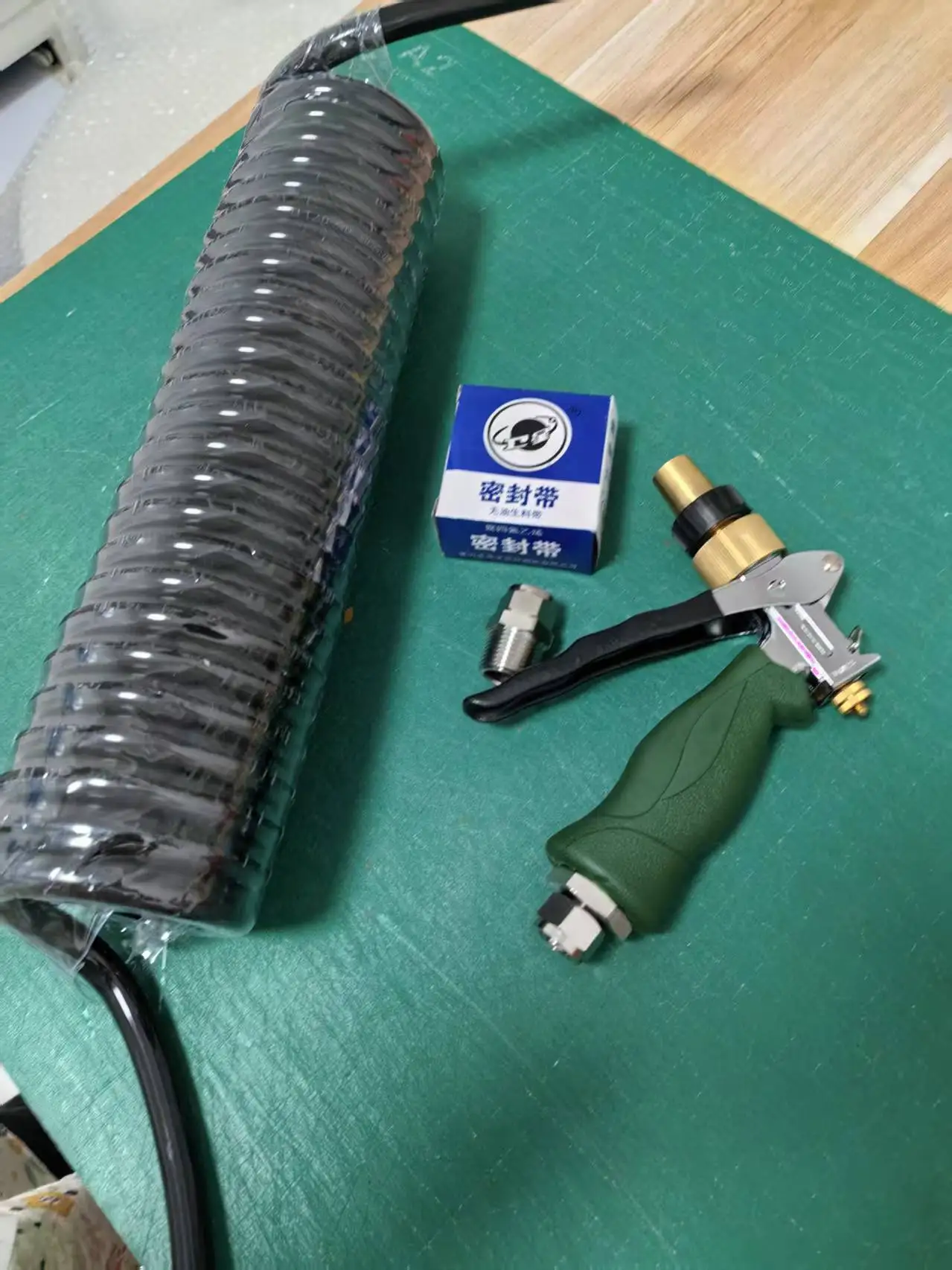 High-pressure water gun apply for CNC machine,Vinyl water jet or Metal water jet cleaning gun machine spray