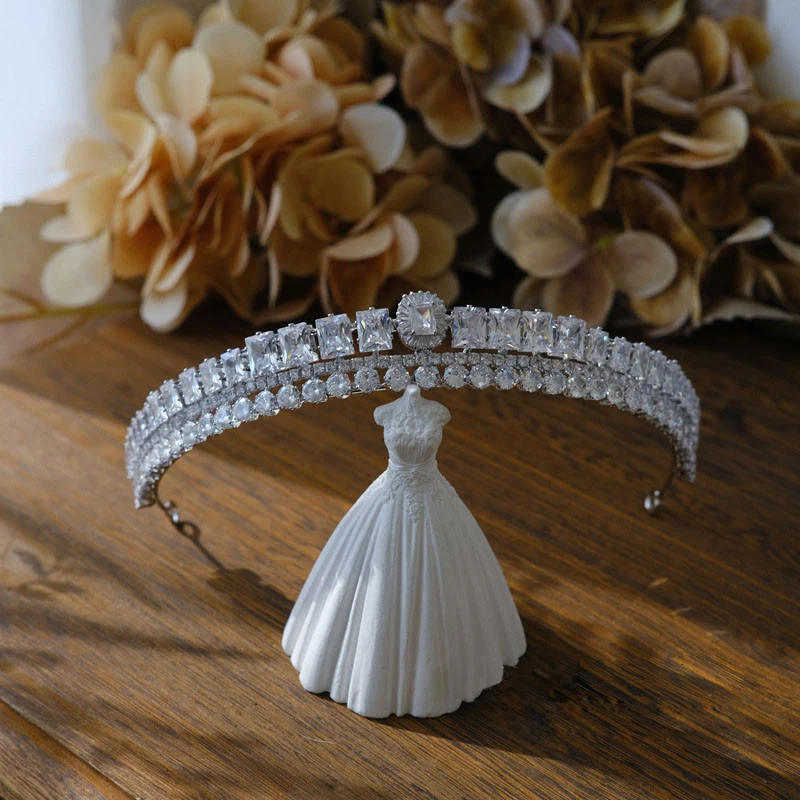 Exquisite Sparkling Zircon Wedding Dress Hair Accessories Brides Crowns Tiaras Plated Crystal Hairbands