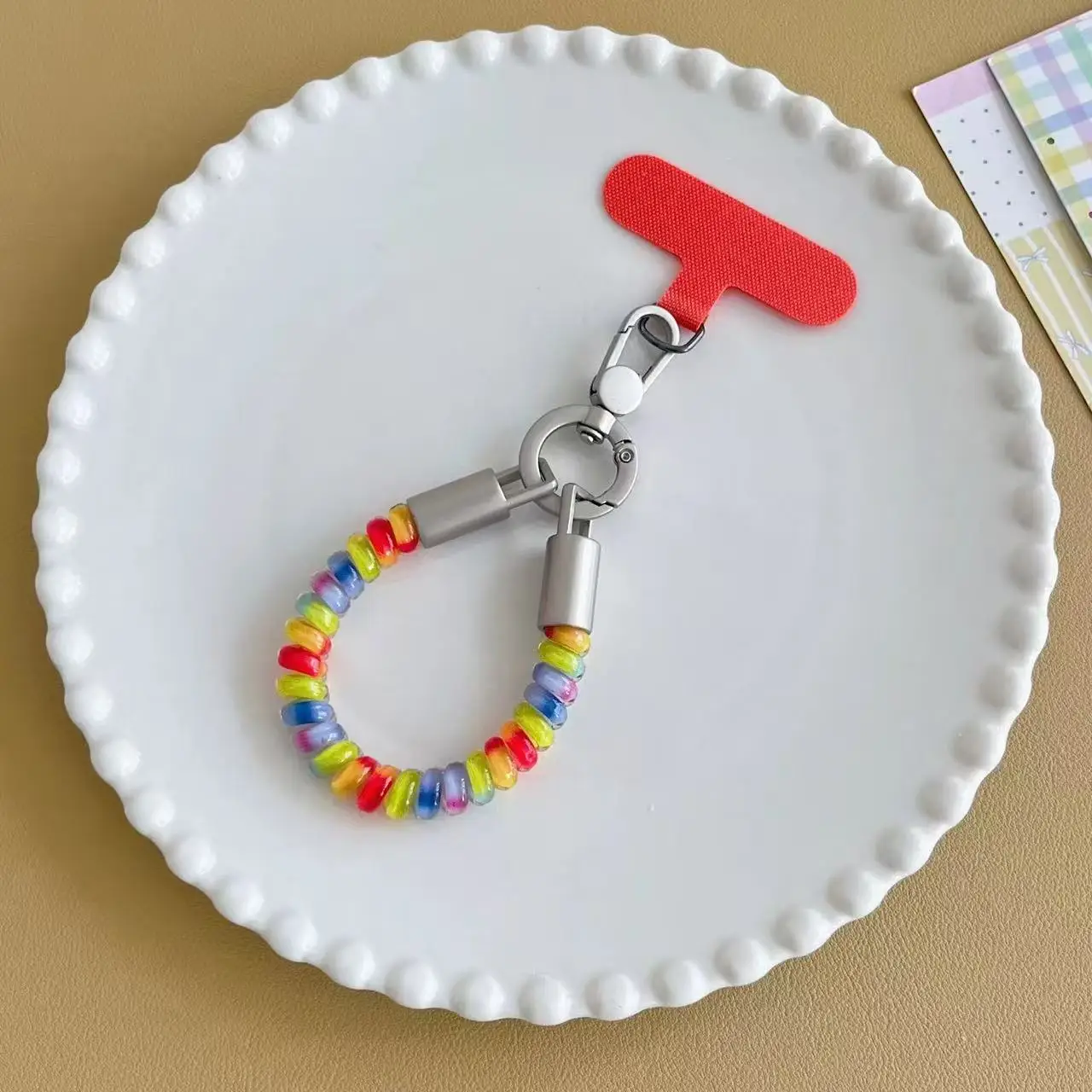 Tragbarer TPU-Handy-Handgelenkriemen, Spiralförmiges Telefonkabel, Abnehmbarer Metallverschluss, Handyhüllen-Charm-Riemen, Anti-Verlust-Handy-Handgelenkskette – Detail 10