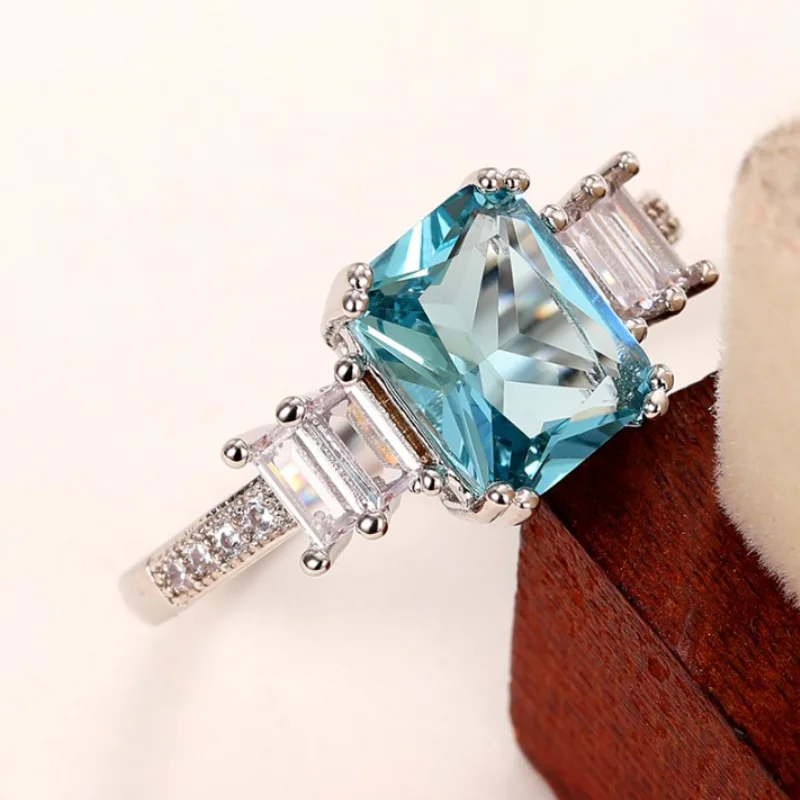 CAOSHI Trendy Young Lady Finger Ring with Blue Crystal Fashion Design Engagement Accessories Stylish Women Wedding Party Jewelry