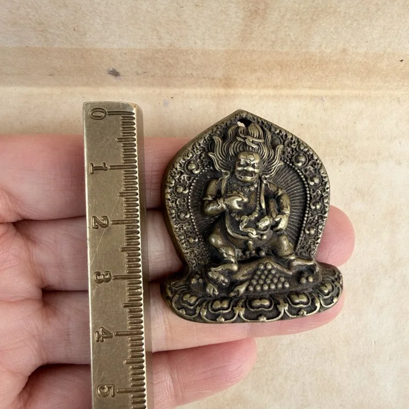 Tibetan-style brass Buddha pendant, antique Tibetan-style black god plaque, small Buddha statue, distressed craft ornament