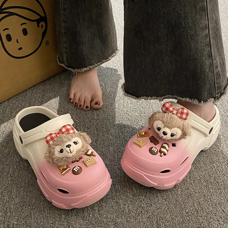 Cartoon Cute Duffy Bear Clogs/Shoes for Women\'s Summer New Outwear with Elevated Thick Sole Slides Gradient Covered-Toe Slippers