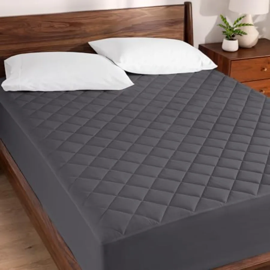 

Quilted Fitted Mattress Pad - Cooling Mattress Cover - Easily Washable - Elastic Fitted Cover for Mattress - Stretch-to-Fit up