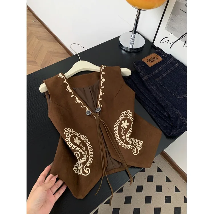 

Ретро-жилет с вышивкой и поясом, топ с V-образным вырезом для многослойных образов, из полиэстера, модный, в стиле кэжуал