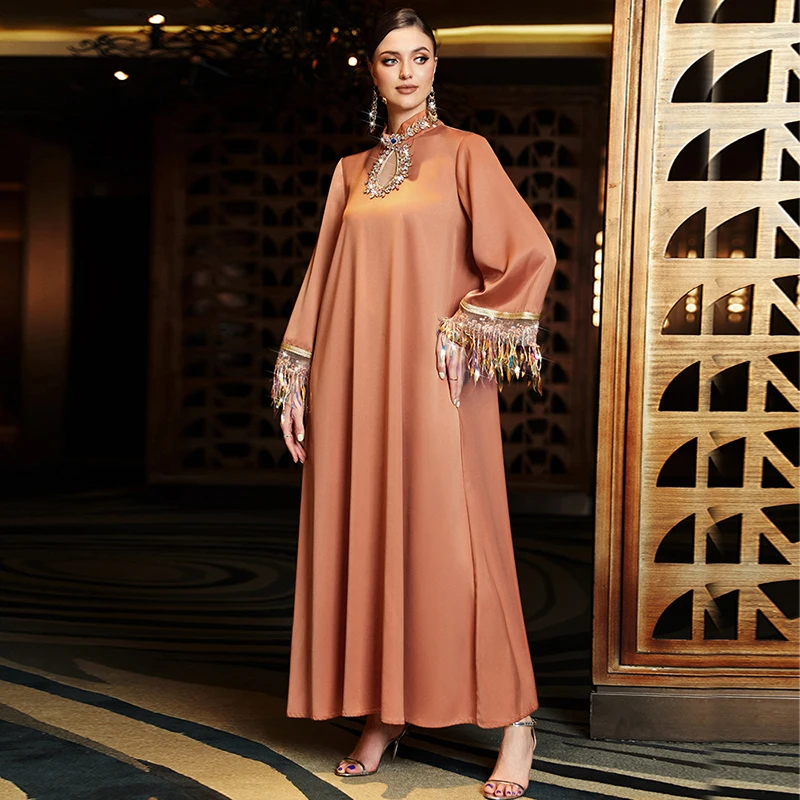 Middle Eastern Muslim Long Dresses Women\'s Fashionable Loose Fitting Stand Up Collar Lace Up Design Tassel Long Skirt