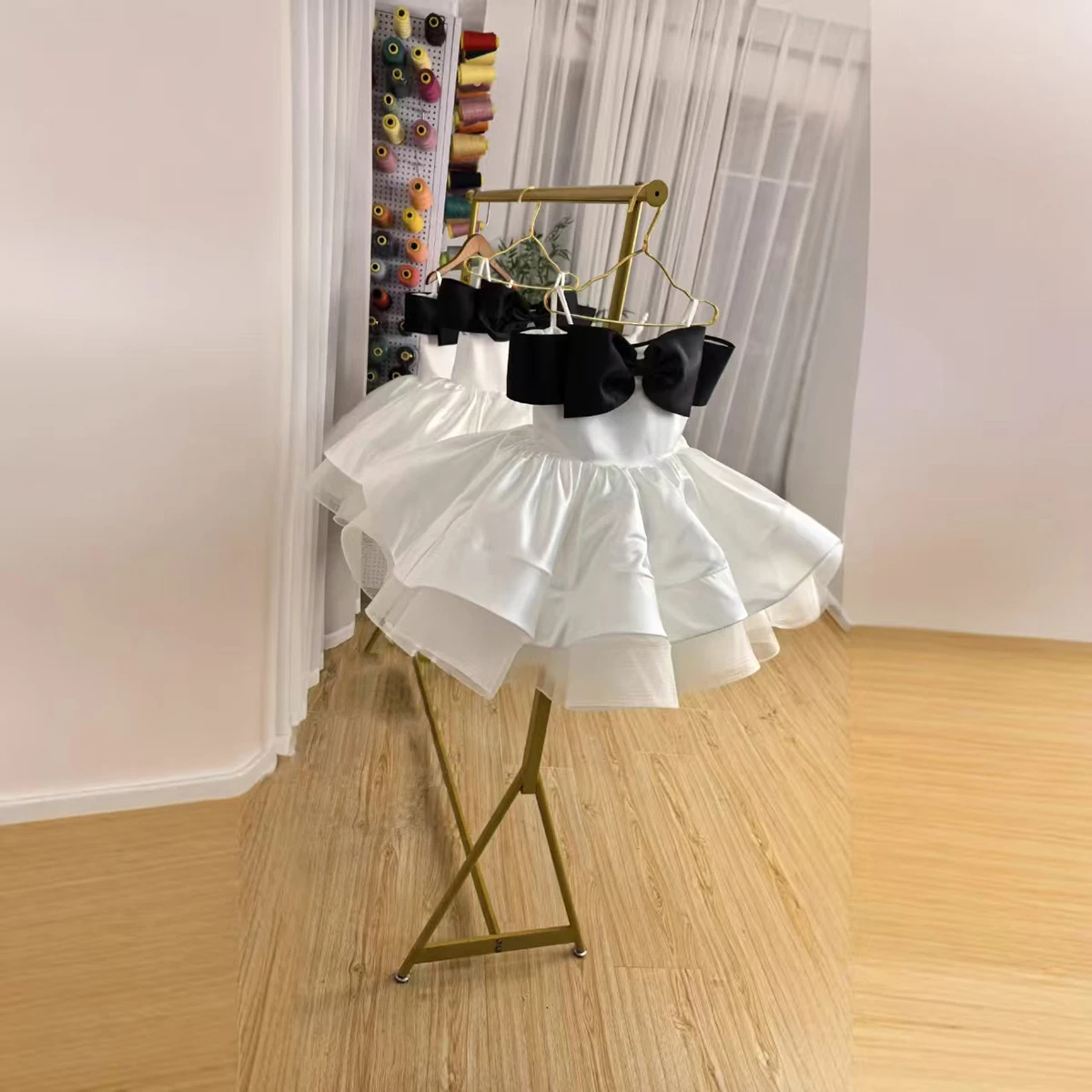 Girl's white princess dress puff skirt summer children's stage catwalk host performance dress elegant white tulle skirt