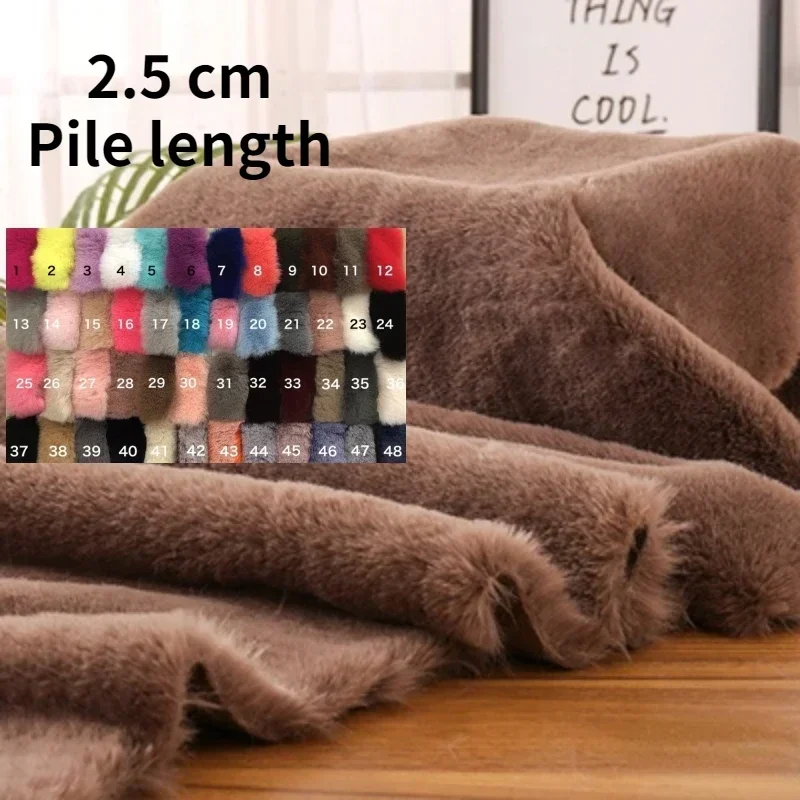 

2.5cm Pile Long Plush Fashion Fabric Handmade Diy Cosplay Toys Warm Comfortable Wholesale Cloth by Meter for Sewing Material
