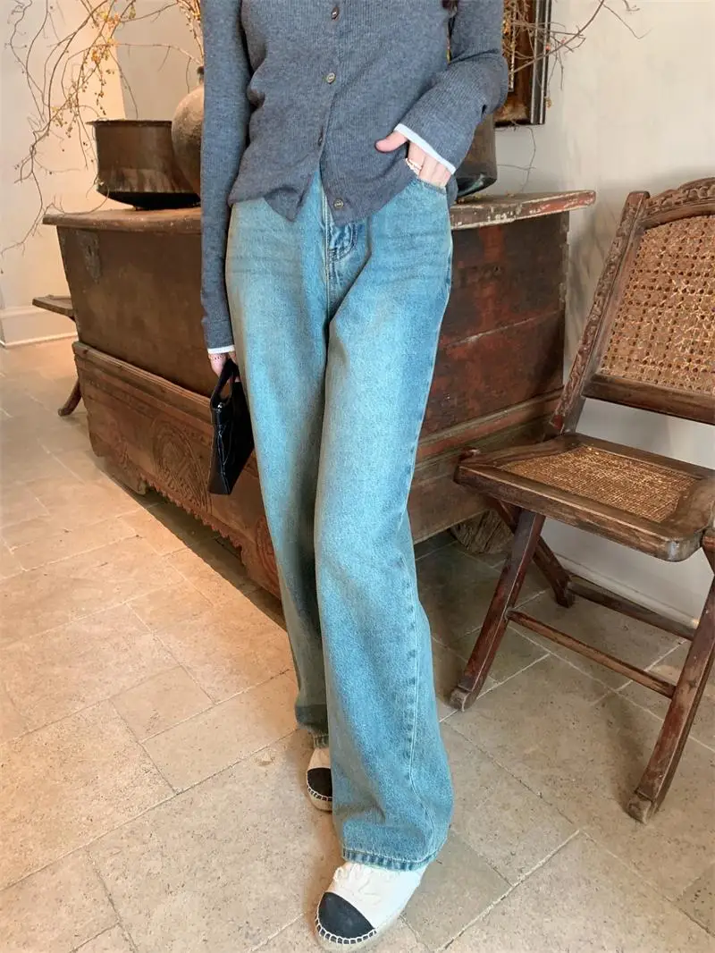 جينز نسائي فضفاض بتصميم عتيق باللون الأزرق الباهت لخريف 2024، بنطلون جينز كاجوال فضفاض بتصميم قديم الطراز