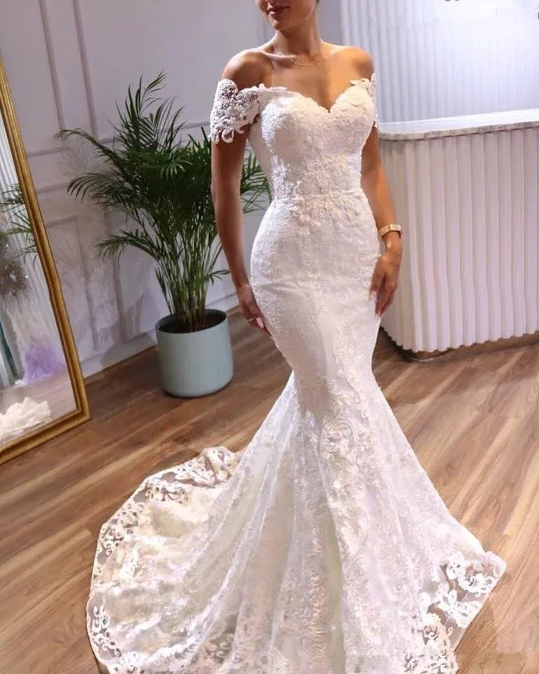 Impresionantes vestidos de novia personalizados con hombros descubiertos, bata de encaje de barrido, vestidos de novia de sirena con forma de corazón 2023