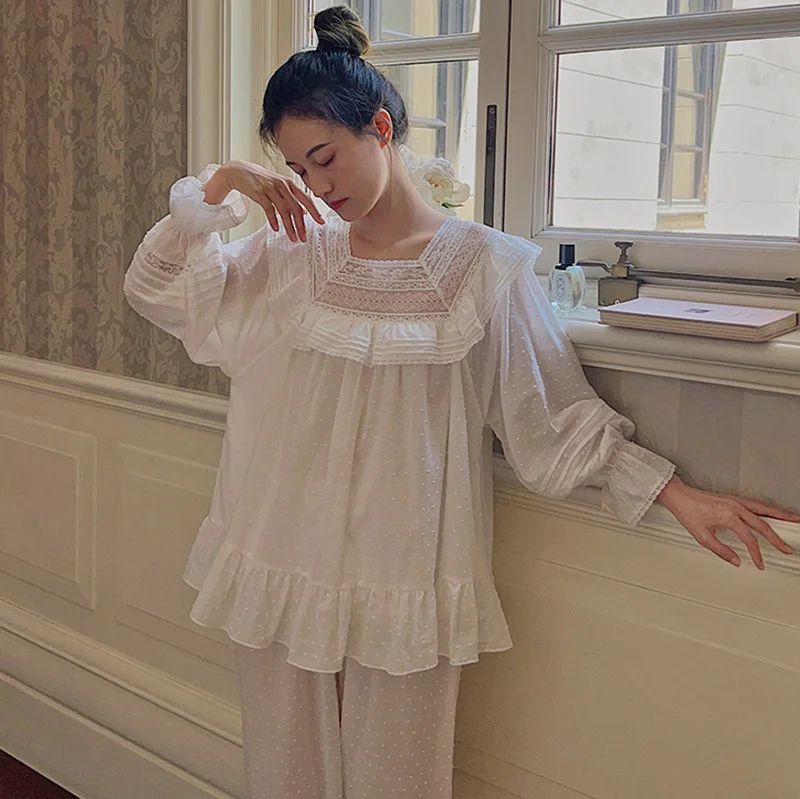 

French Retro Square Neck Home Suit for Women Spring and Autumn Long Sleeved Cotton Loose Palace Pajamas Women